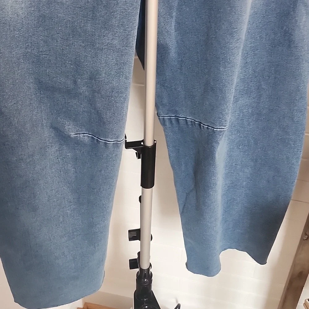 Women's Jeans, Size 14 - Picture 6 of 9